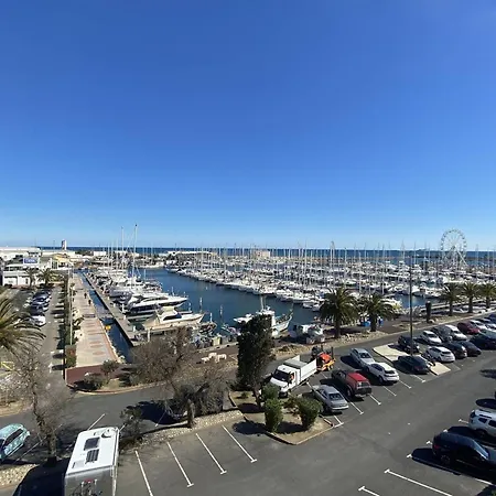 De Luxe 4 Etoiles Avec Climatisation Et Parking A Canet-plage - Fr-1-750-74 *