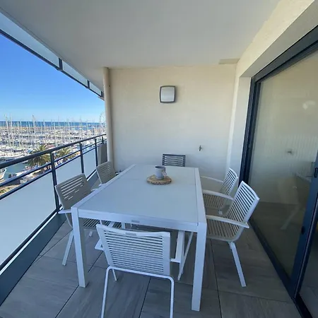 De Luxe 4 Etoiles Avec Climatisation Et Parking A Canet-plage - Fr-1-750-74