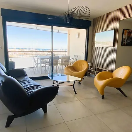 Apartment De Luxe 4 Etoiles Avec Climatisation Et Parking A Canet-plage - Fr-1-750-74